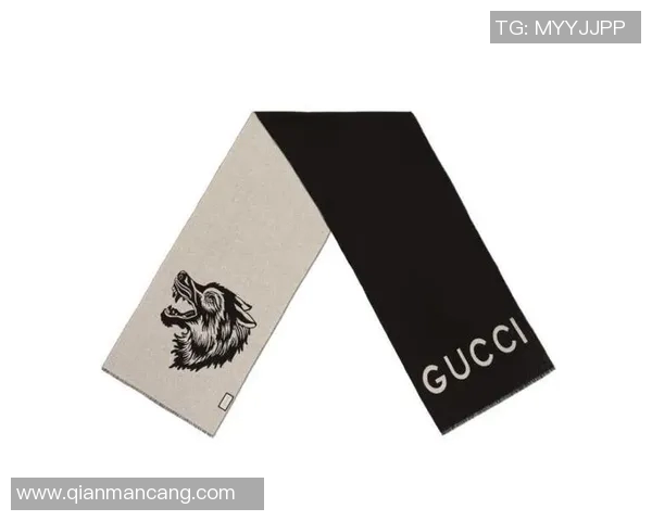 潮流足球球星合金胸针时尚搭配点缀展现独特个性魅力