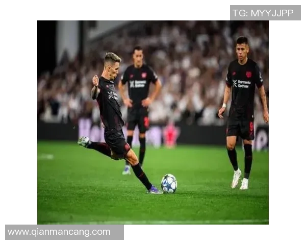 足球场上的魔术师：那些传球技巧让比赛更具观赏性的球星