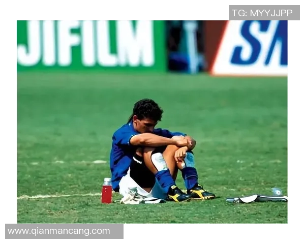 以足球球星标志为核心探寻绿茵场上荣耀与精神的永恒象征 以足球球星标志为核心探寻绿茵场上荣耀与精神的永恒象征