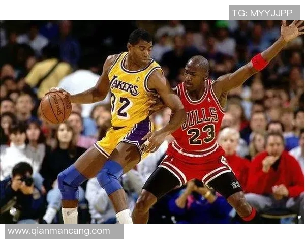 足球巨星与篮球传奇乔丹的跨界碰撞激发运动新激情 足球巨星与篮球传奇乔丹的跨界碰撞激发运动新激情